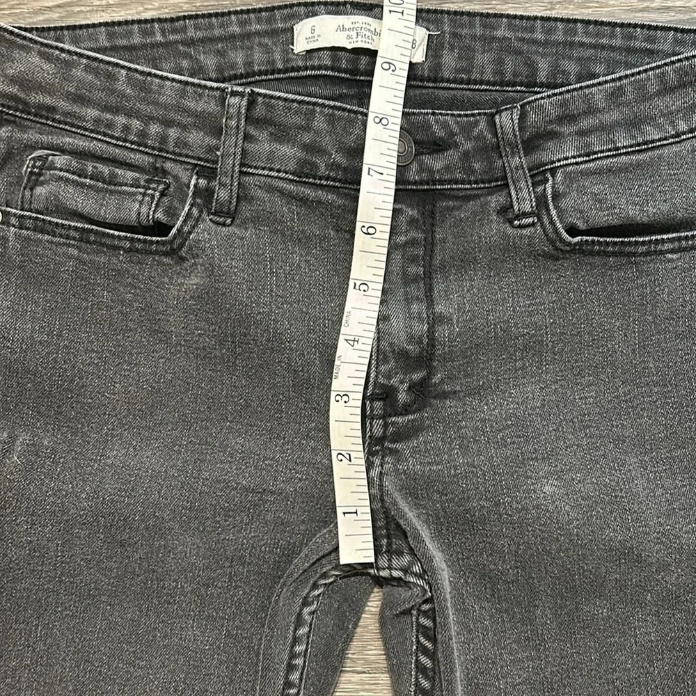 Abercrombie & Fitch 6 / 28 Skinny Jeans Denim Gray Low Rise Neutral Y2K Hipster